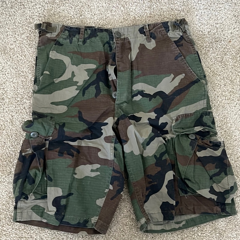 Army cargo shorts.